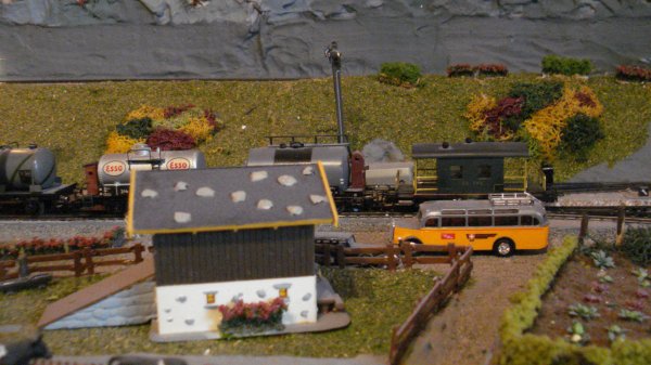 Les voil, les authentiques et merveilleux wagons de marchandises europens du temps jadis; une ambiance hlas  tout jamais disparue !