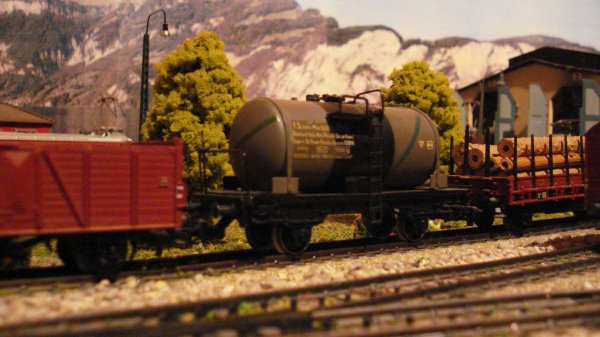 Voici quelques nouvelles images de mon chemin de fer modle HO