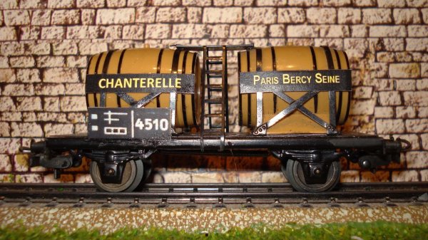 Voici mes premiers wagons bi-foudres; avançons donc dans cette nouvelle aventure