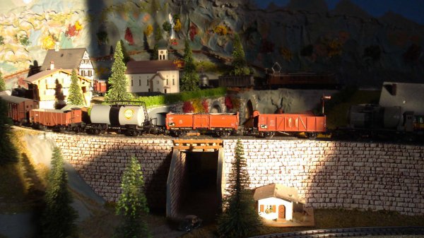 Lorsque les locomotives BLS s'invitent sur le Saint-Gothard !