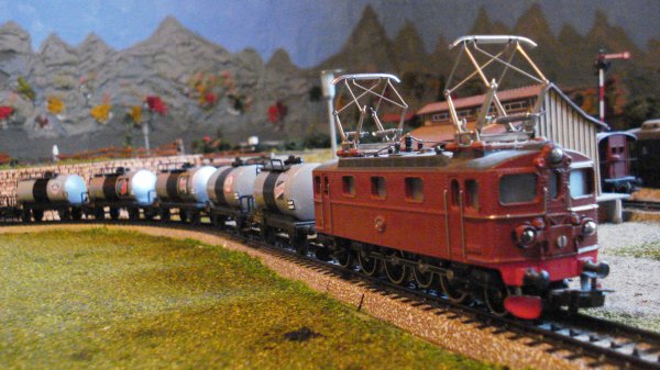 Et que la ronde des anciennes locomotives "Mrklin Srie 800" commence (premire partie)