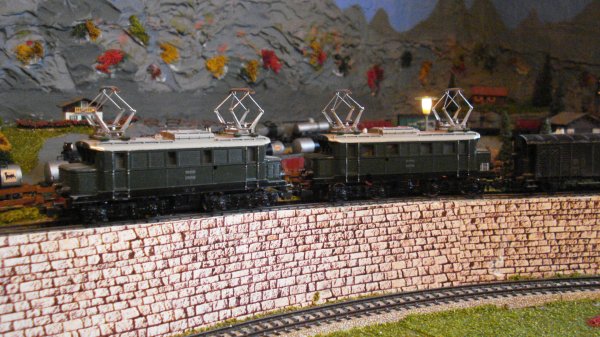 Et que la ronde des anciennes locomotives "Mrklin Srie 800" commence (premire partie)