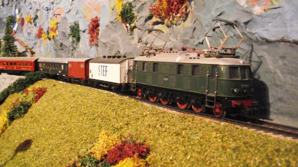 Et que la ronde des anciennes locomotives "Mrklin Srie 800" commence (premire partie)