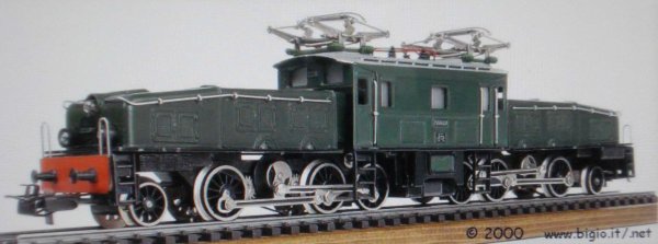 Les CCS 800 / 3015 en images. Les sparations caisse/avant-corps des 3015 sont exagres, voire tout simplement effrayantes (les premire et deuxime photograhies parlent d'elles-mmes). Par contre, les troisime et quatrime photographies reprsentent une sparation exacte sur une CCS 800