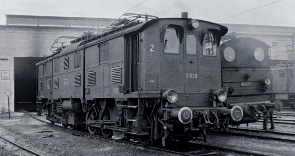 Une locomotive fort rare et extraordinaire !