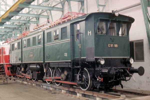 Les E 91 et E 77 en images