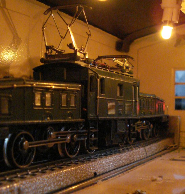 Ambiances au dpt des locomotives (2me partie)