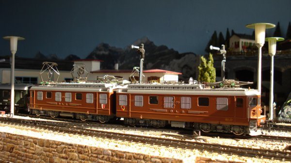 Retrouverai-je de semblables ambiances lors de diverses expositions ferroviaires publiques ?    Permettez-moi d'en douter !   Fort heureusement, SBB et BLS-Historic ressuscitent les paradis perdus ! !