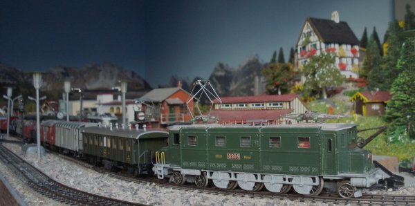 Objectif russi: la reconstitution complte de la composition "Association 10264"