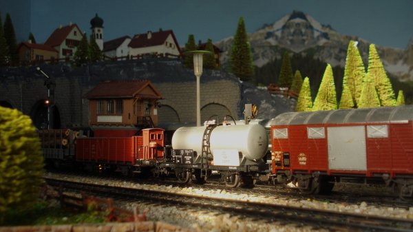 Objectif russi: la reconstitution complte de la composition "Association 10264"