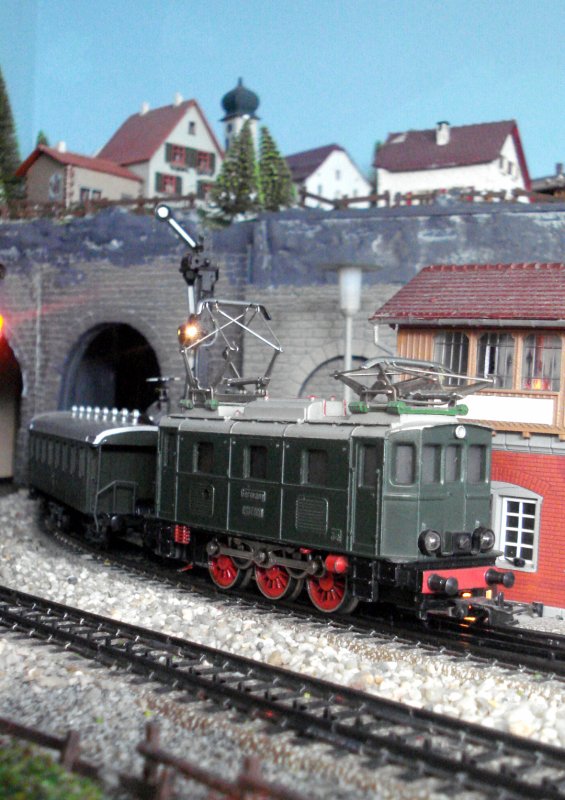 RSM 800 - Que cette locomotive HO de Mrklin ne soit jamais oublie !