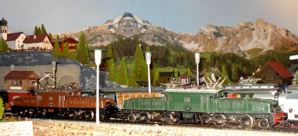 Authentiques "Ambiances Gothard" avec les Ce 6/8 III 3015 de Märklin / Authentische Gotthard-Stimmungen mit den Märklin-Ce 6/8 III 3015