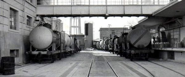 Voici les anciens wagons-citernes (et un couvert) italiens en images (wagons rels)