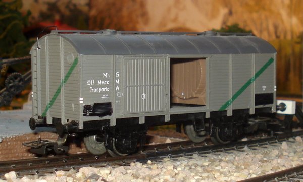 Voici les anciens wagons-citernes (et un couvert) italiens en images (wagons modles)