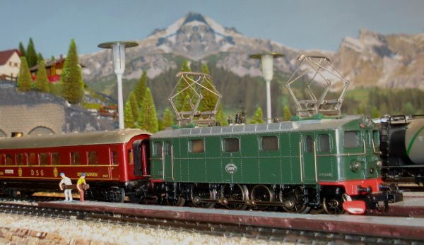 Autres locomotives électriques européennes en tête de l'express international