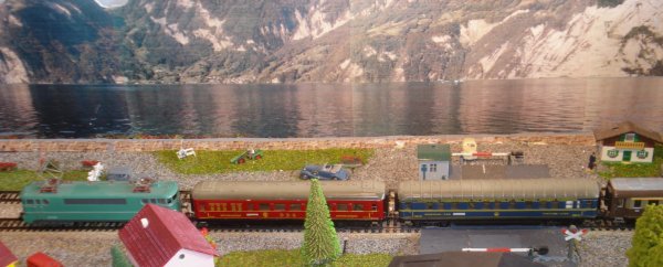 Autres locomotives électriques européennes en tête de l'express international