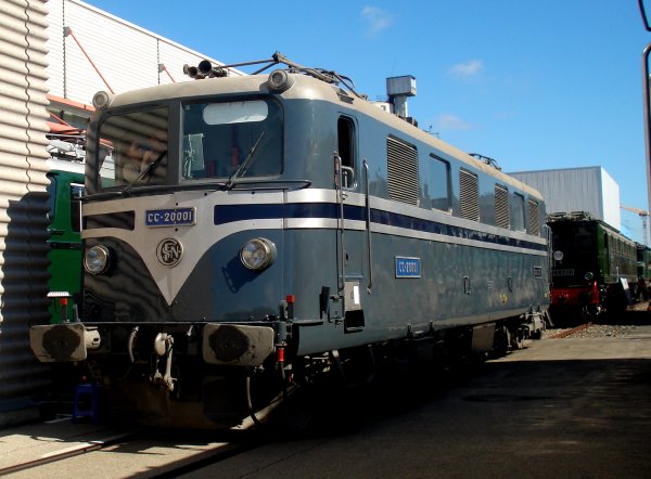Ambiances ferroviaires franco-suisses à Meyrin (Zymesa)