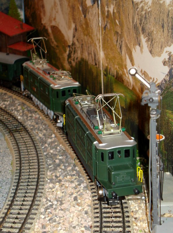 Enfin un couple d'Ae 4/7 vertes au "Chemin de Fer-Muse du Cabanon"