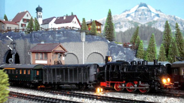 Mise en service d'une nouvelle pensionnaire au Chemin de Fer-Muse du Cabanon, ce merveilleux et authentique EMS du modlisme ferroviaire