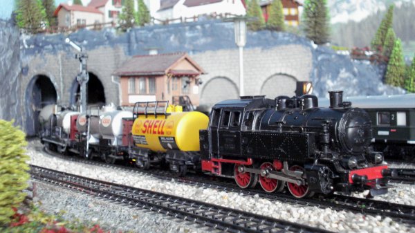 Mise en service d'une nouvelle pensionnaire au Chemin de Fer-Muse du Cabanon, ce merveilleux et authentique EMS du modlisme ferroviaire