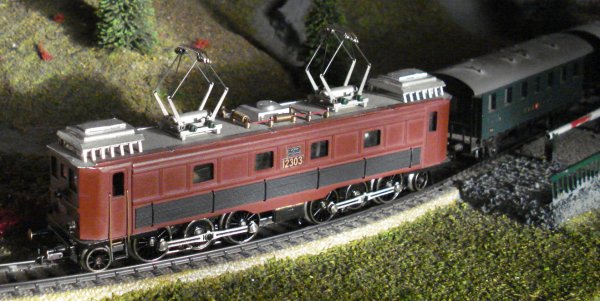 Les modles HO SWISSTOYS et SPENGLER de la locomotive Be 4/6 des CFF