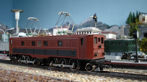 Les modles HO SWISSTOYS et SPENGLER de la locomotive Be 4/6 des CFF