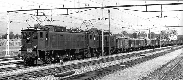 Deuxime partie: les trains de carburant, de ciment et de bois