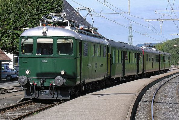 Les fameux "Trains Rapides Légers Suisses" (deuxième partie)