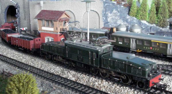 Trains-blocs et de marchandises à l’échelle HO