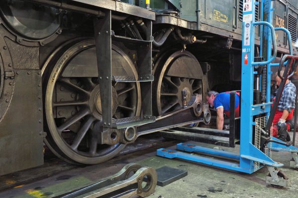 Le douloureux cas de la Ce 6/8 III 14305 !