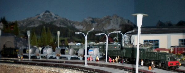 Les wagons-citernes  2 essieux   Heimatbahnhof/Gare d’attache St-Triphon 