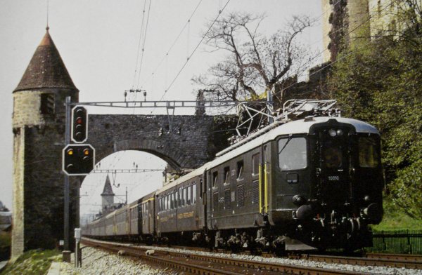 La judicieuse utilisation des wagons-restaurants suisses CFF en HO de MAERKLIN (premire partie)
