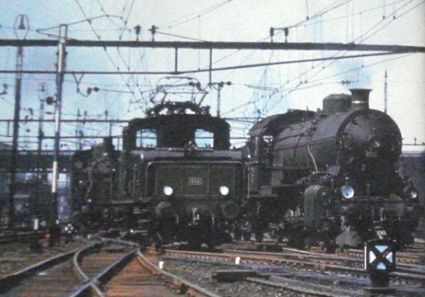 Deux petites locomotives lectriques MAERKLIN  ne pas sous-estimer