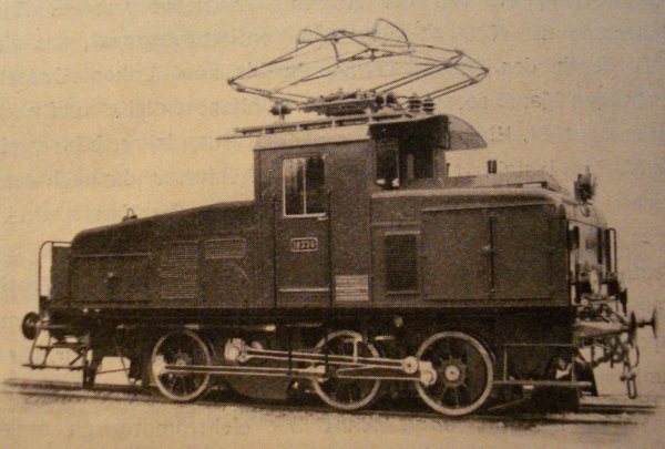 Deux petites locomotives lectriques MAERKLIN  ne pas sous-estimer