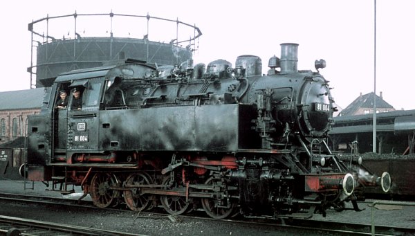 BR 80, BR 81 et RSM 800 en HO de MAERKLIN – Essais intensifs de traction