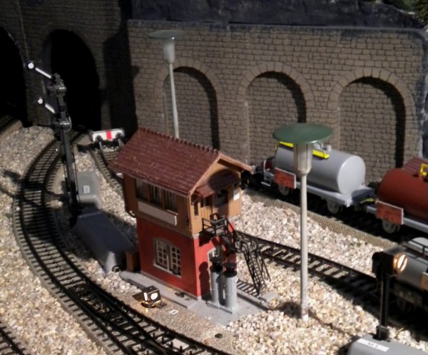 Signaux mcaniques, que votre souvenir soit glorifi  tout jamais !