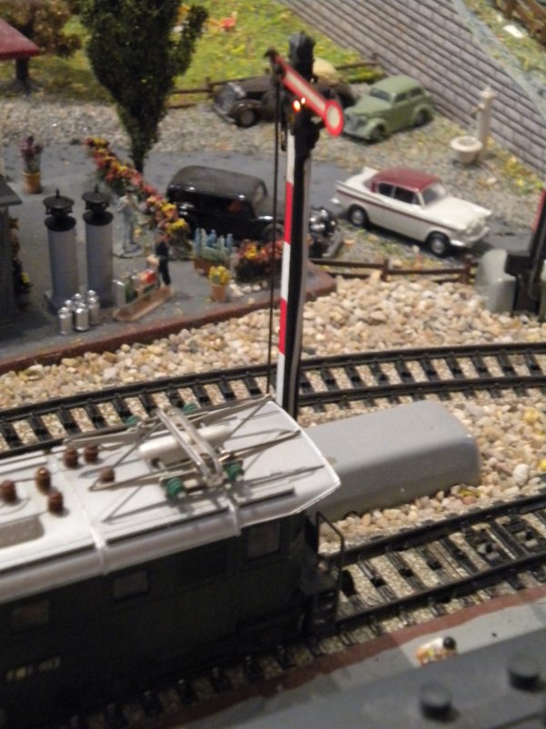 Signaux mcaniques, que votre souvenir soit glorifi  tout jamais !