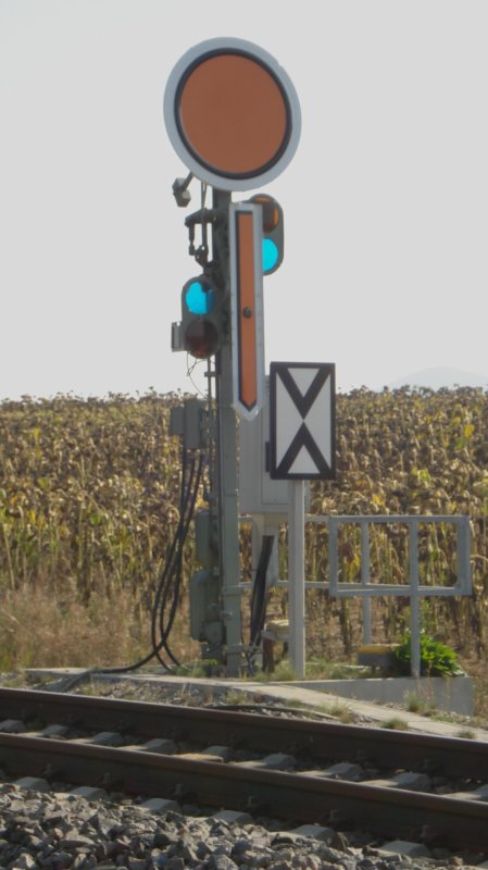  Signalo-ferroviairo-thrapie  grce aux anciens smaphores et disques basculants allemands