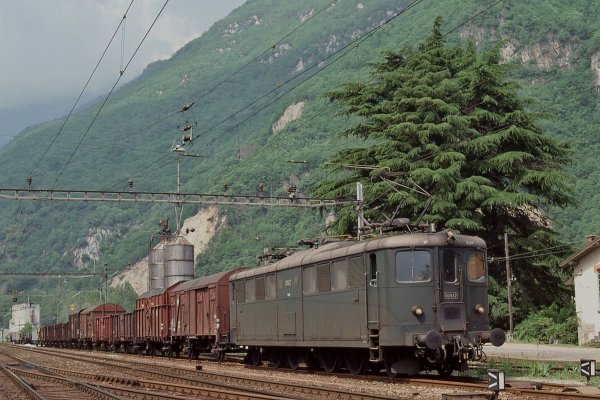 Locomotives Ae 4/6 dans leur vie quotidienne (troisime partie)