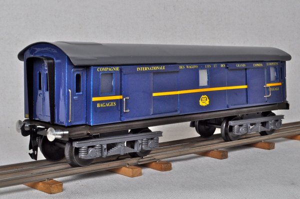 Renaissance du Tin-Plate de style suisse  l'chelle 0 - Vhicules-moteurs modifis - Troisime partie