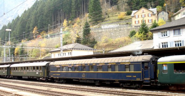 Ambiances "vapeur" et d'authentique voyage en train en gare de Goeschenen (deuxime partie)