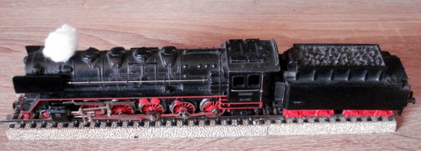 Vente de locomotives HO, système alternatif trois rails, technologie électromécanique