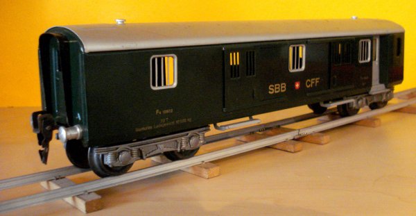 Quelques nouveaux wagons "Tin-Plate" (HAG et BUCO)