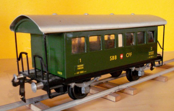 Quelques nouveaux wagons "Tin-Plate" (HAG et BUCO)