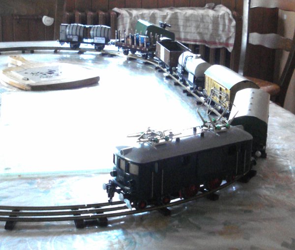 Mise en service d’une deuxième locomotive « Tin-Plate » à l’écartement 0 :