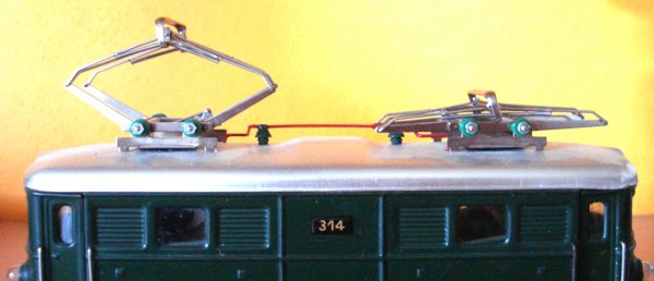 Comparaison entre les différentes locomotives « Tin-Plate » 0 de construction suisse :