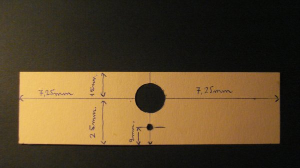 Une nouvelle méthode pour l’application de la bande noire centrale sur les bondes des wagons-citernes BUCO à deux essieux et réalisation de wagons arborant de nouvelles raisons sociales