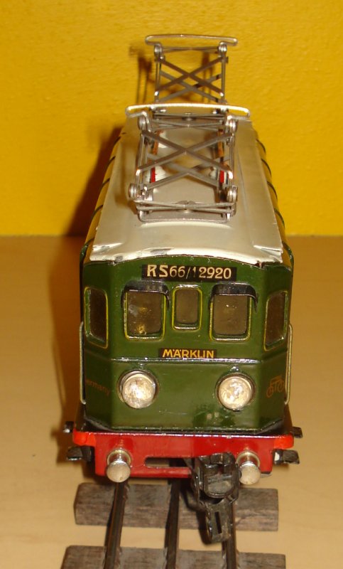 Réception d’une nouvelle locomotive :