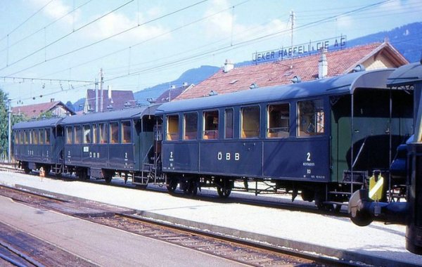 La voiture voyageurs à plateformes ouvertes « BC 2 » No 8683 de BUCO