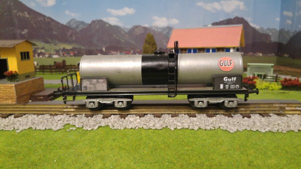 Un wagon-citerne BUCO retrouve son propriétaire d’alors